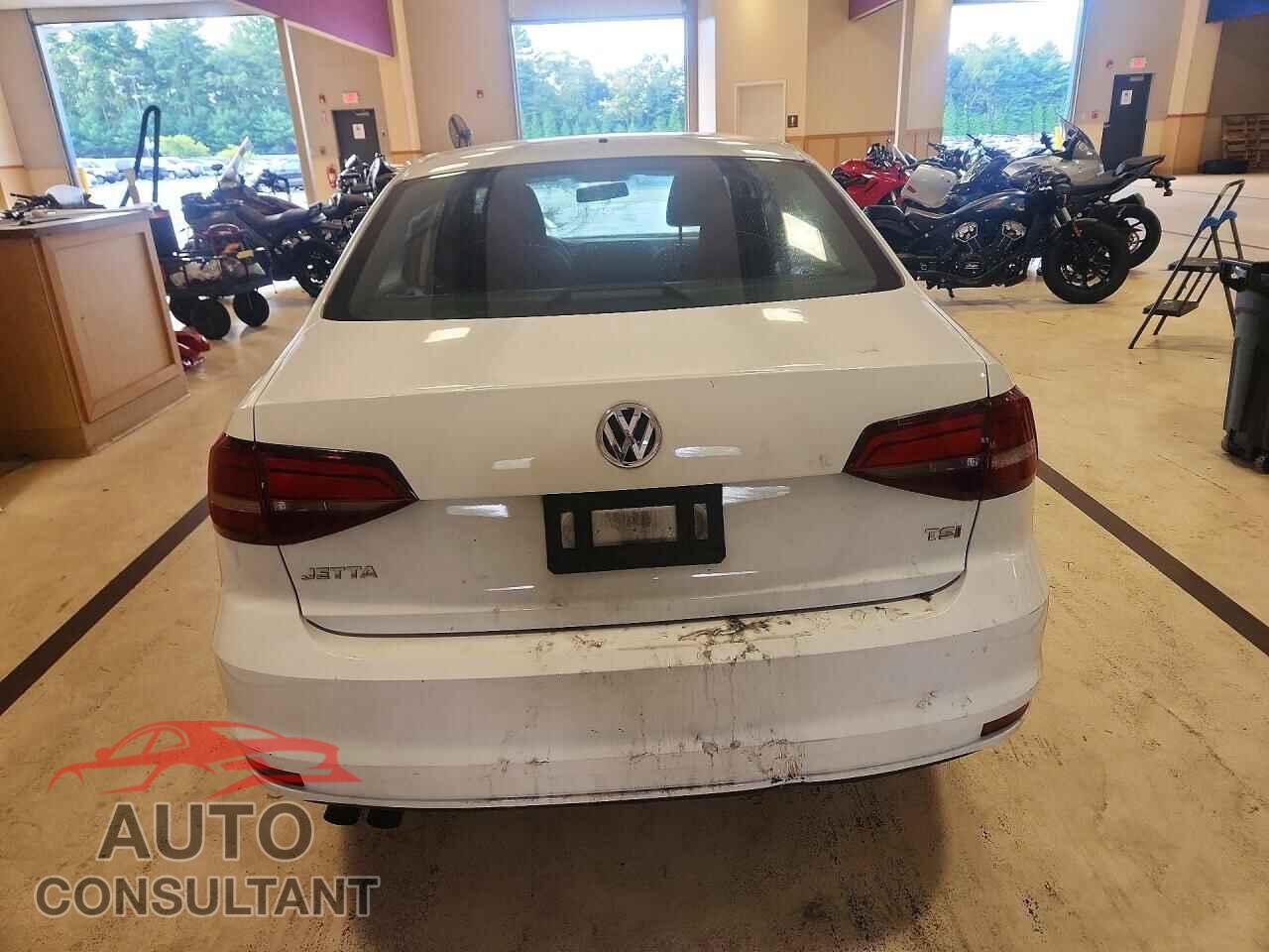 VOLKSWAGEN JETTA 2017 - 3VW2B7AJXHM294631