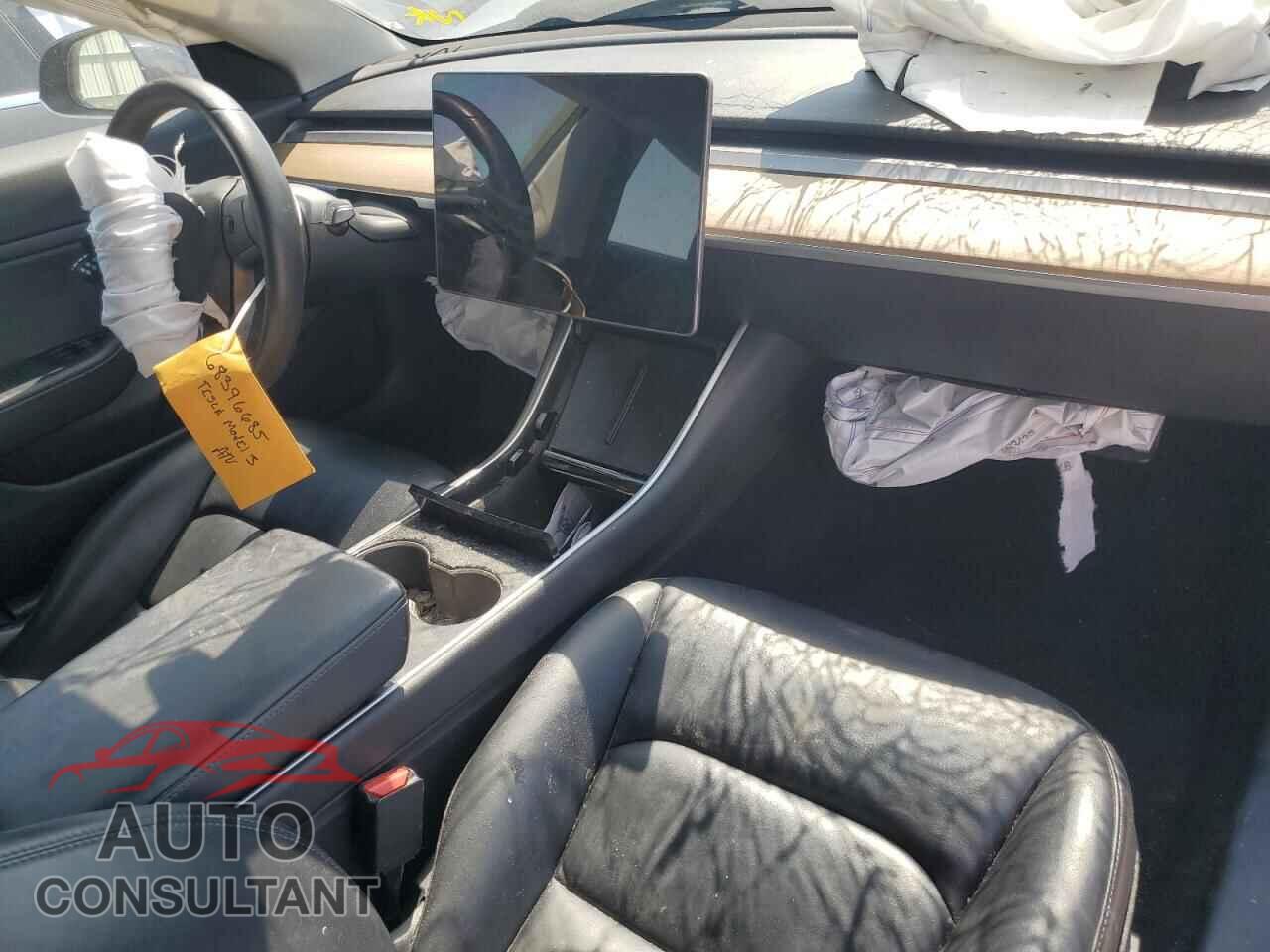 TESLA MODEL 3 2019 - 5YJ3E1EA7KF428531