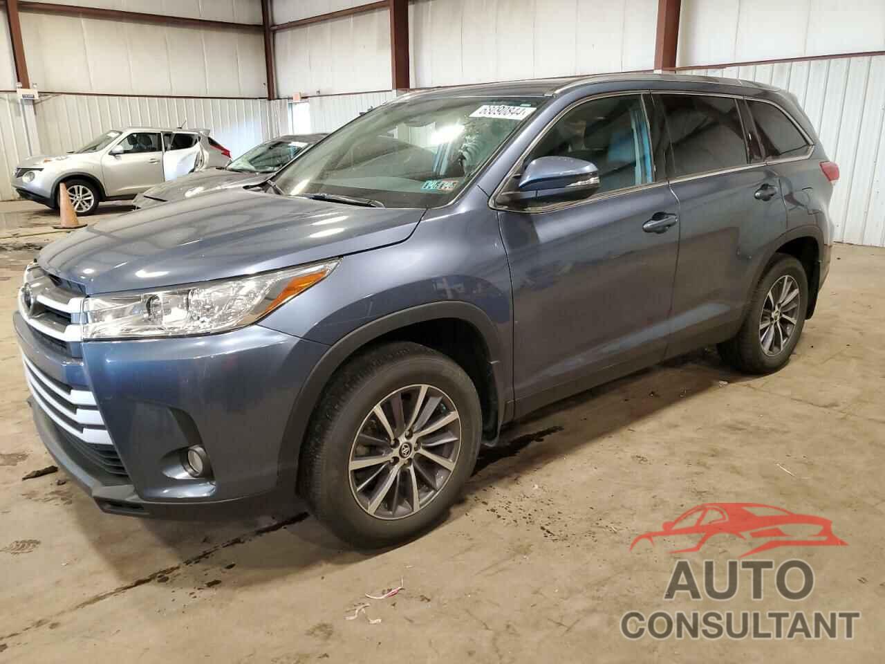 TOYOTA HIGHLANDER 2019 - 5TDJZRFH0KS717302