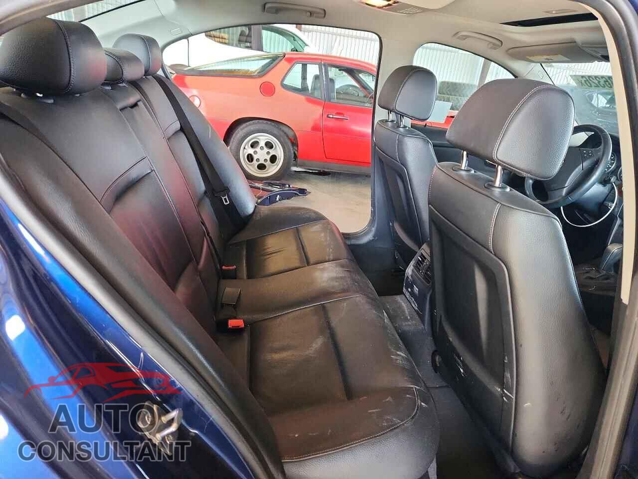 BMW 3 SERIES 2011 - WBAPH5G59BNM83321