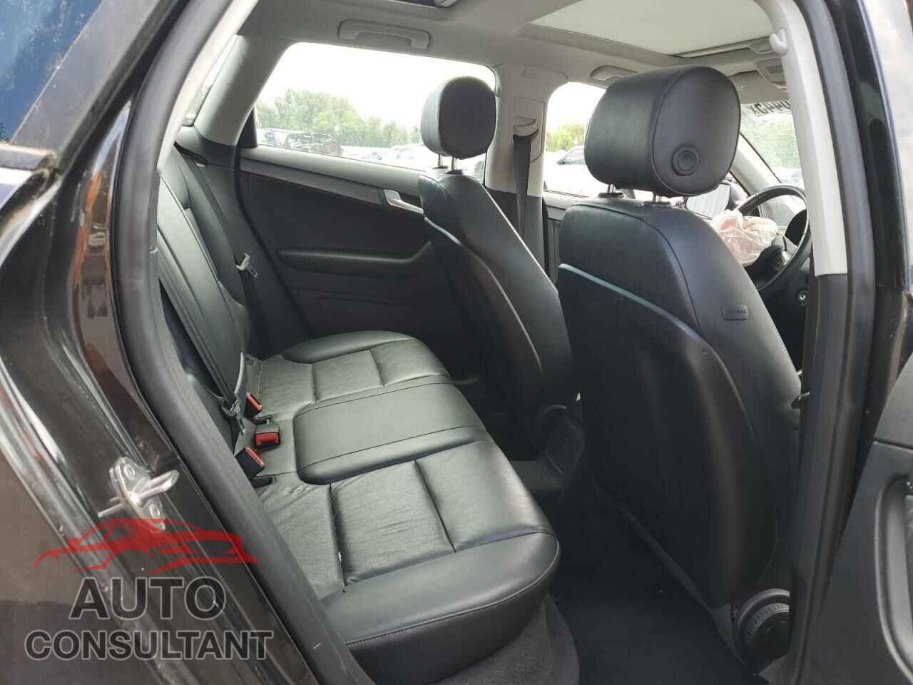 AUDI A3 2012 - WAUBEAFM9CA105500
