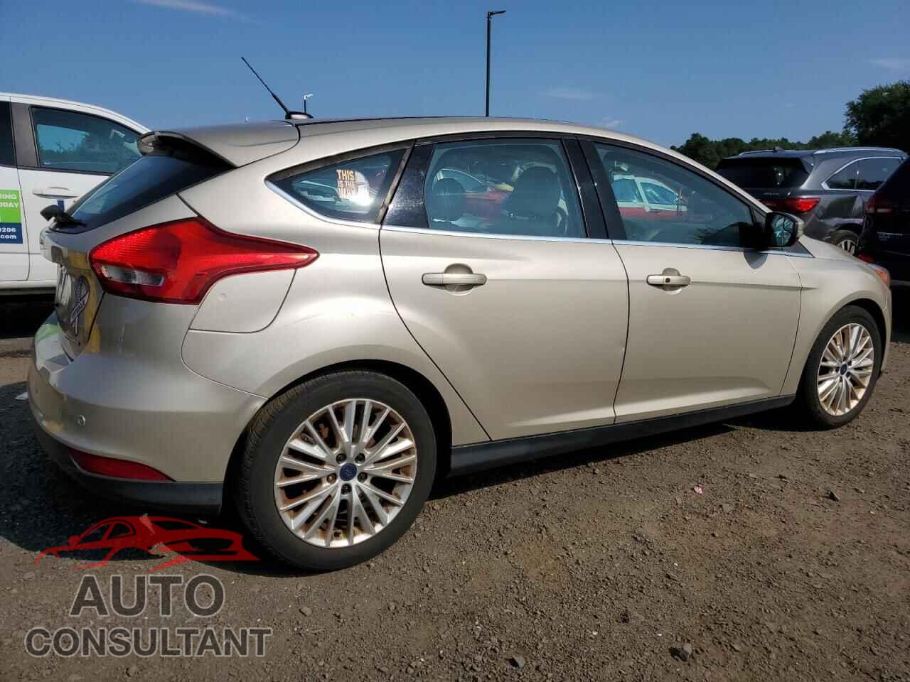 FORD FOCUS 2018 - 1FADP3N2XJL326077