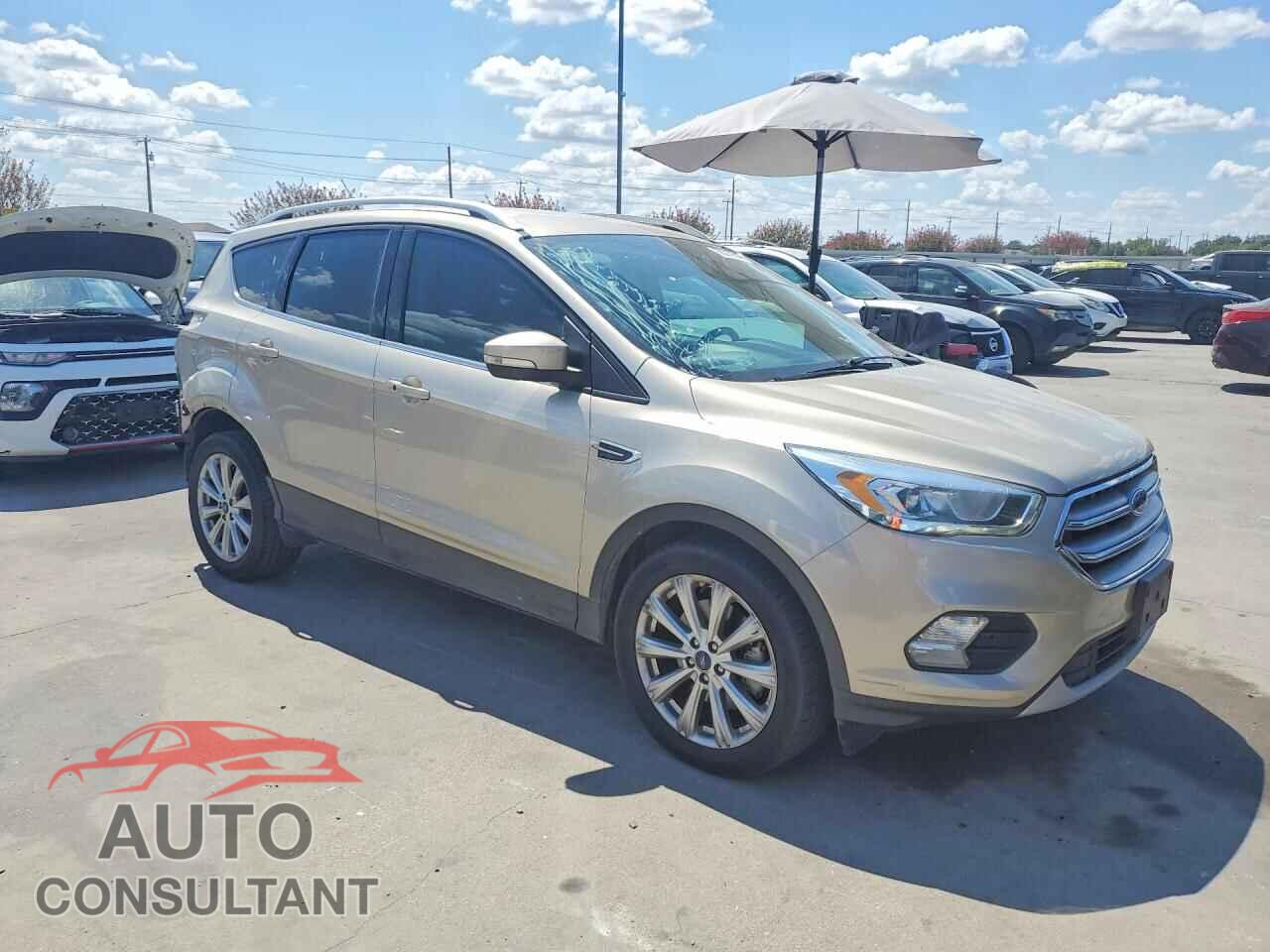 FORD ESCAPE 2017 - 1FMCU0J95HUC95014