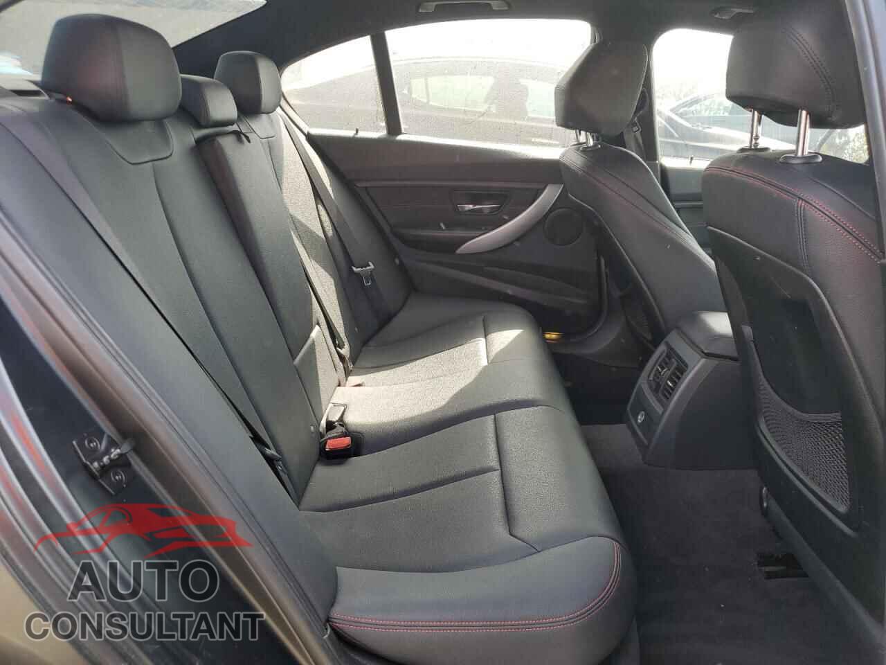 BMW 3 SERIES 2012 - WBA3C1C50CF433799