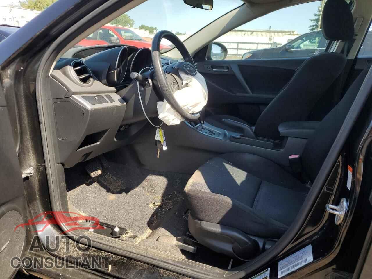 MAZDA 3 2011 - JM1BL1VG2B1496864