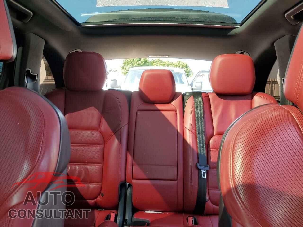 PORSCHE CAYENNE 2016 - WP1AA2A22GLA06158