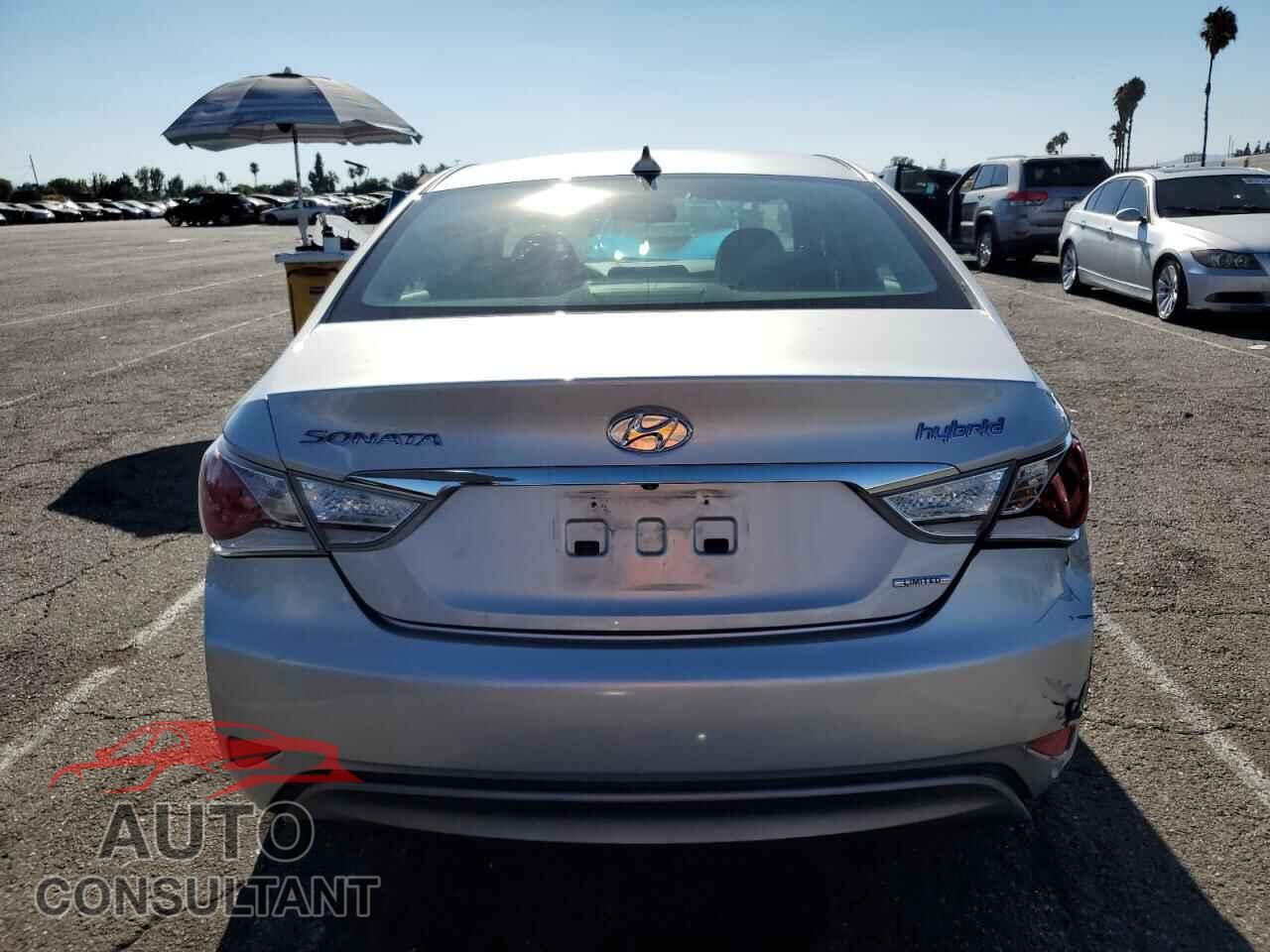 HYUNDAI SONATA 2013 - KMHEC4A46DA079627