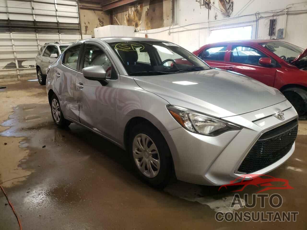 TOYOTA YARIS 2019 - 3MYDLBYV4KY527795