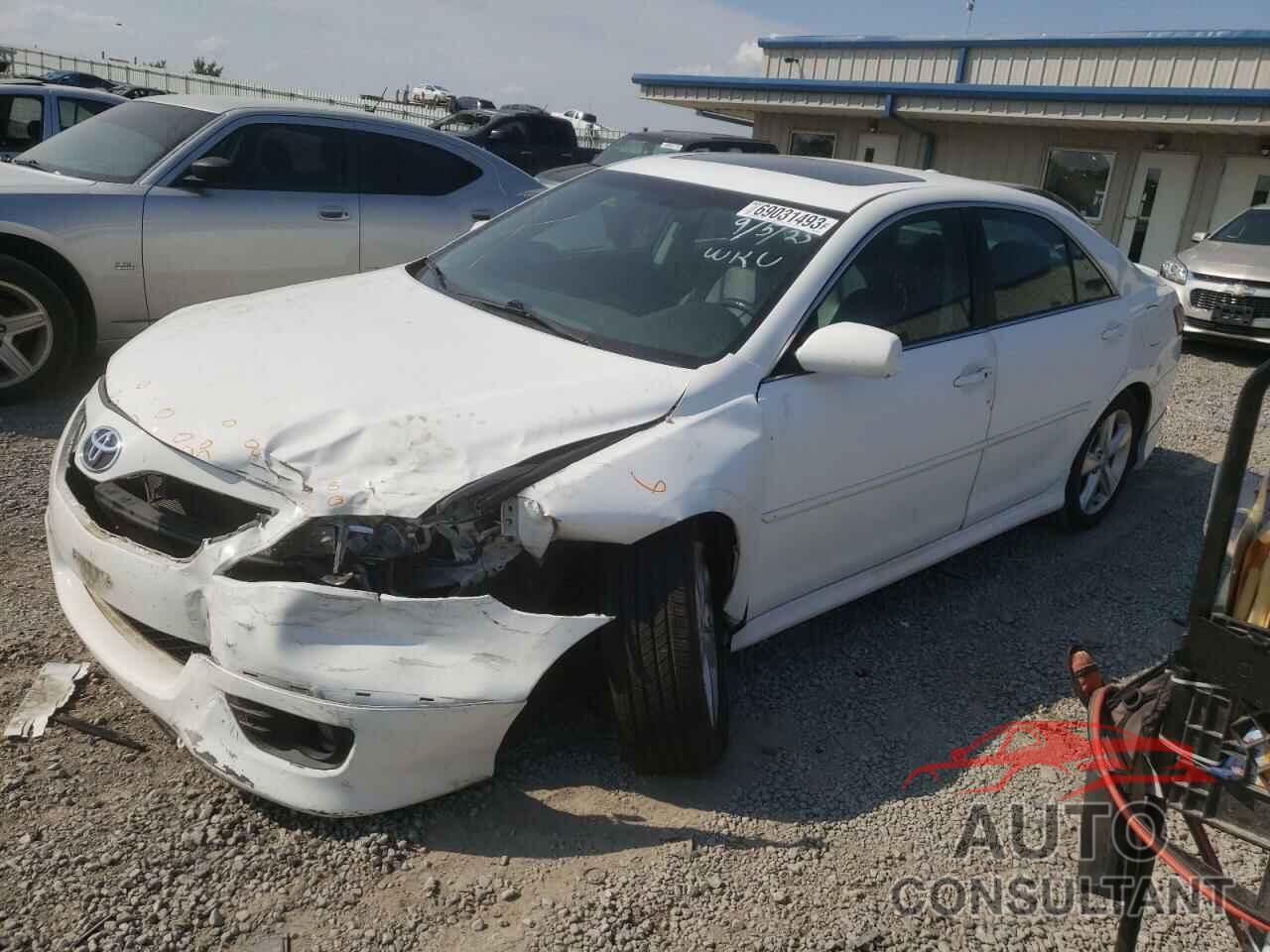 TOYOTA CAMRY 2011 - 4T1BF3EK2BU700208
