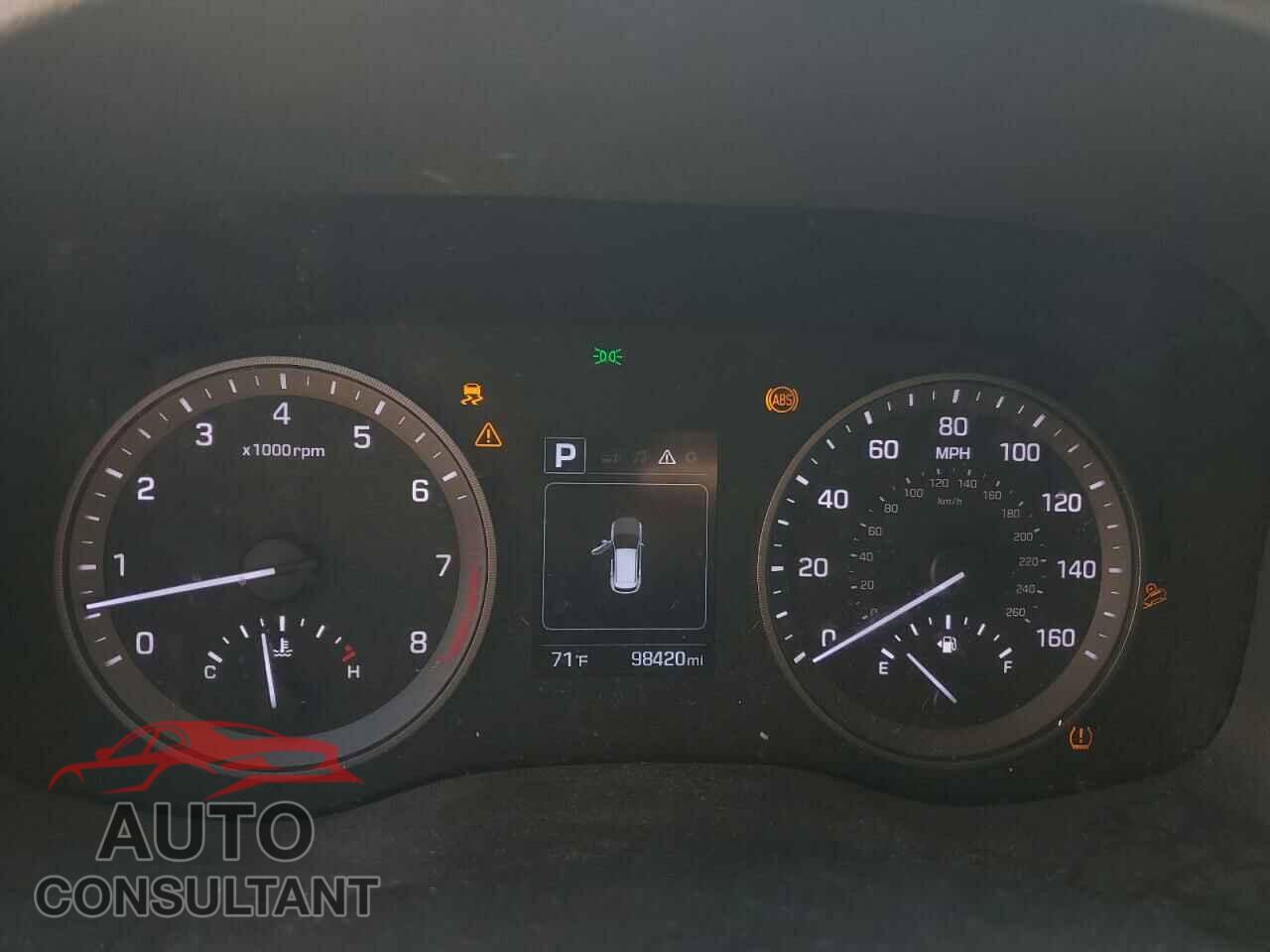 HYUNDAI TUCSON 2018 - KM8J2CA47JU802438