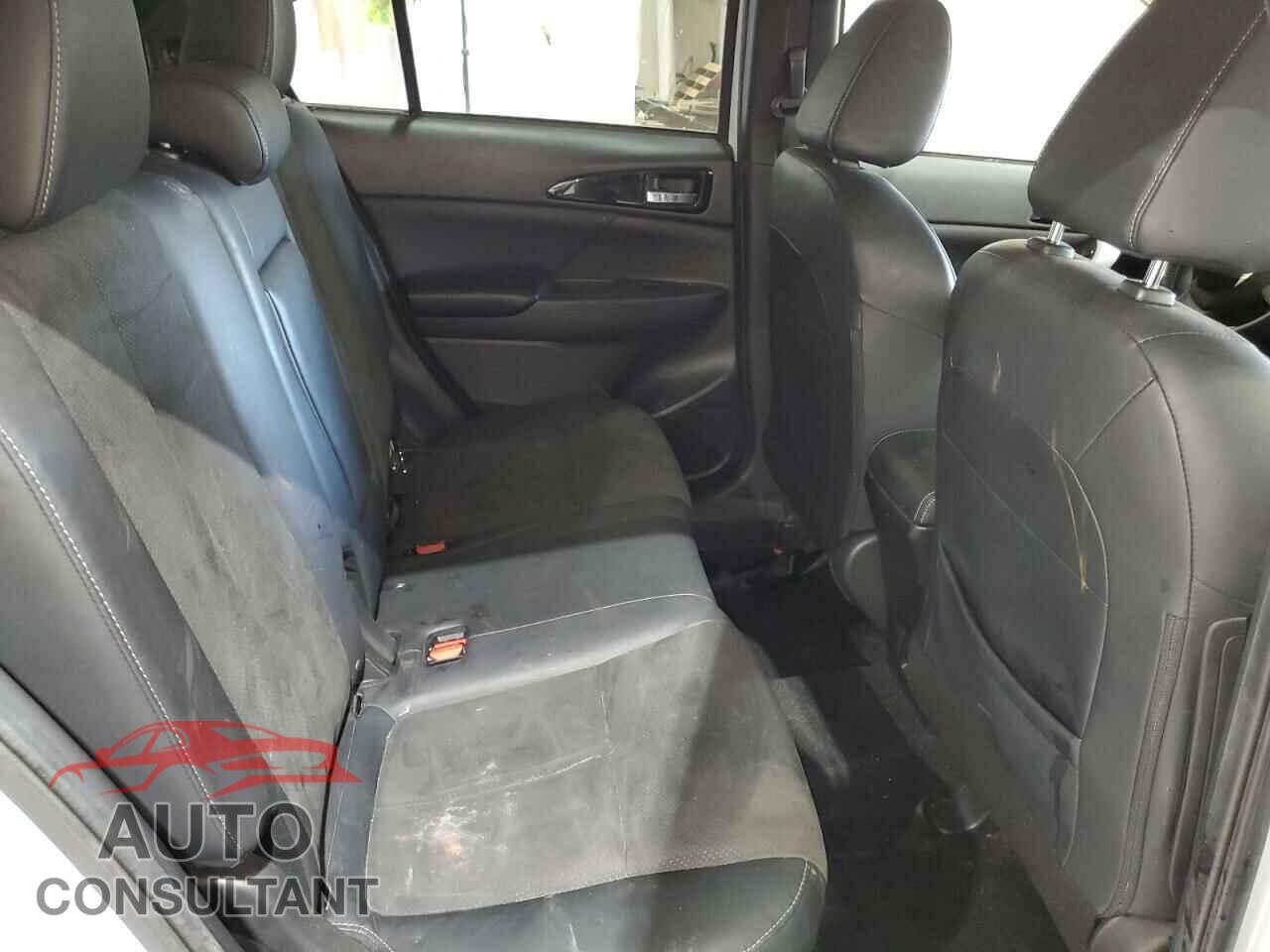 MITSUBISHI ECLIPSE 2022 - JA4ATWAAXNZ049743