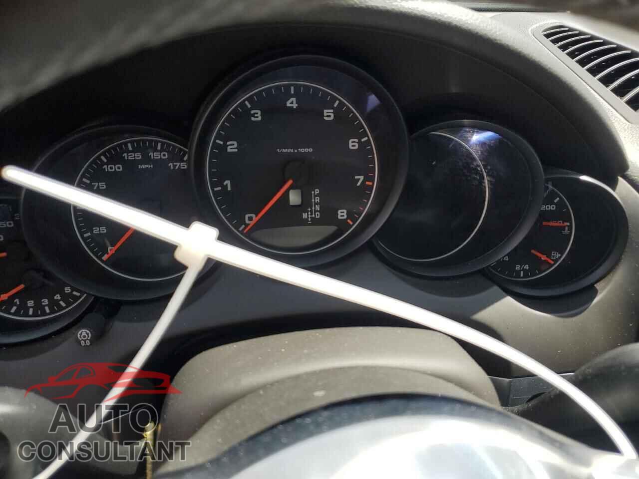 PORSCHE CAYENNE 2017 - WP1AA2A24HKA80687
