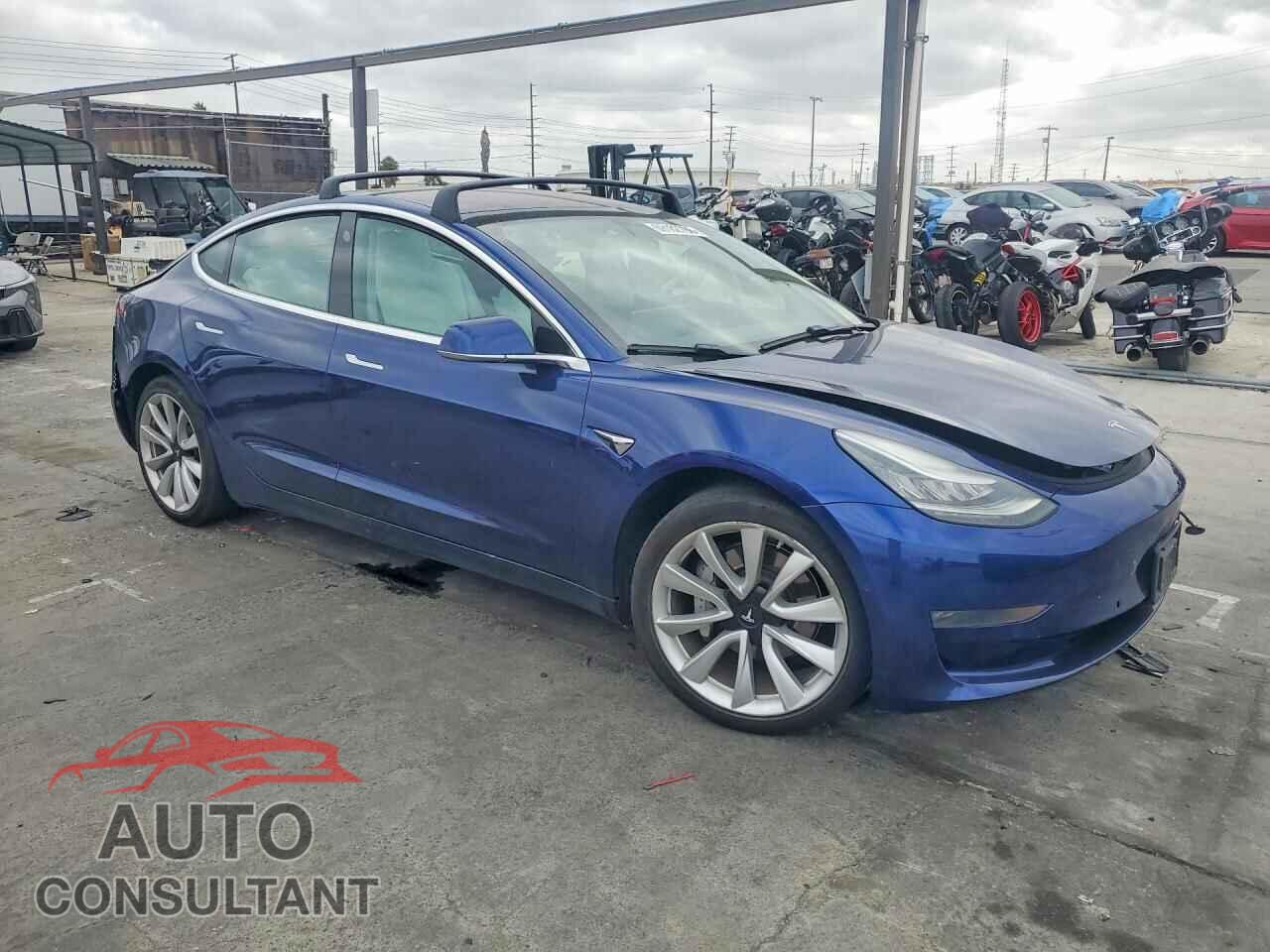 TESLA MODEL 3 2018 - 5YJ3E1EB7JF135414
