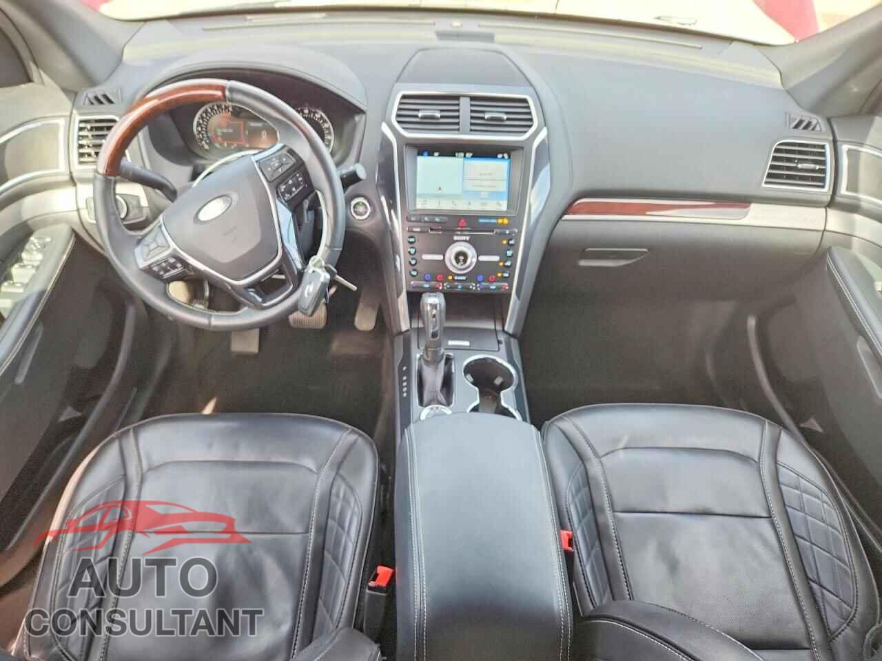 FORD EXPLORER 2018 - 1FM5K8HT5JGA97522