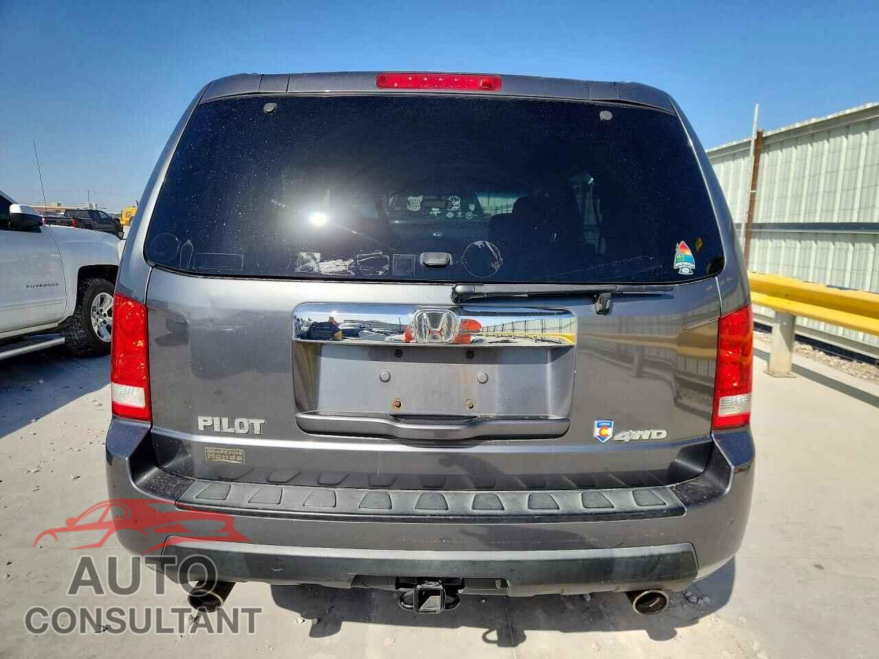 HONDA PILOT 2011 - 5FNYF4H45BB106674
