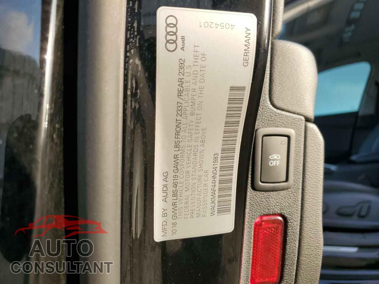 AUDI A4 2017 - WAUKMAF44HN041983