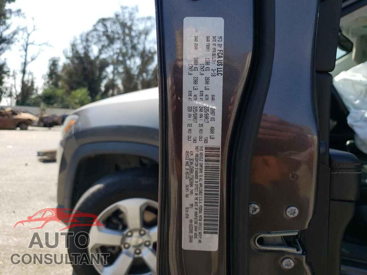 JEEP COMPASS 2018 - 3C4NJDBB0JT362004
