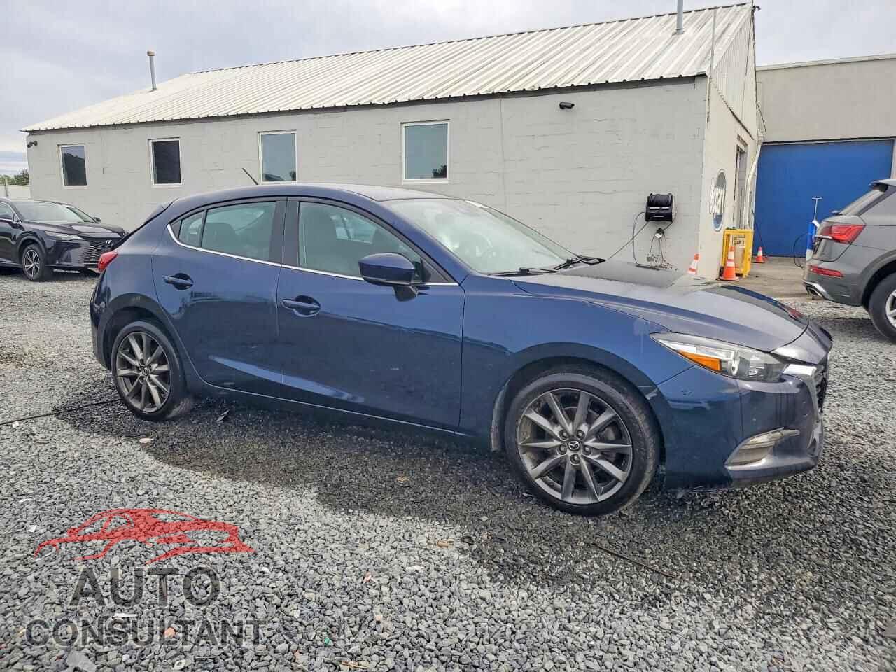 MAZDA 3 2018 - 3MZBN1L34JM199622