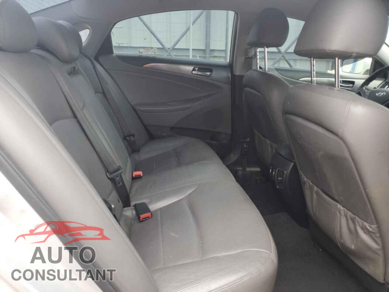 HYUNDAI SONATA 2012 - KMHEC4A43CA044140