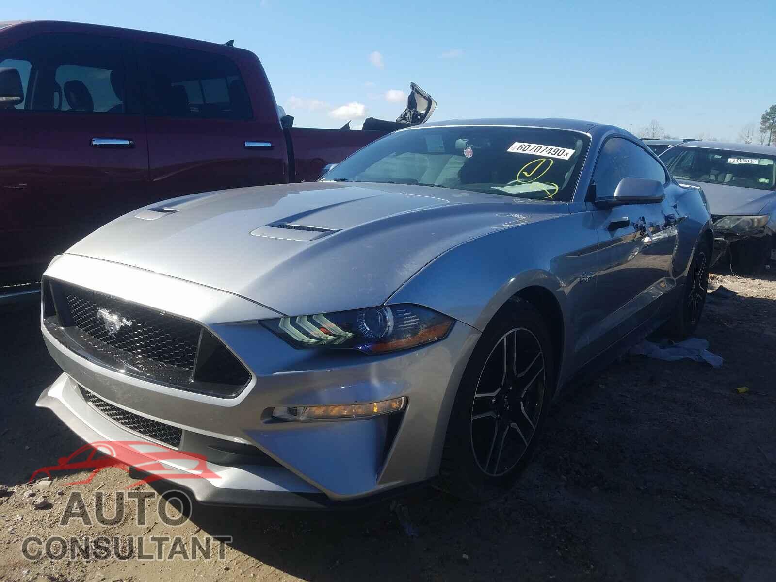 FORD MUSTANG 2020 - 1FA6P8CF8L5158412