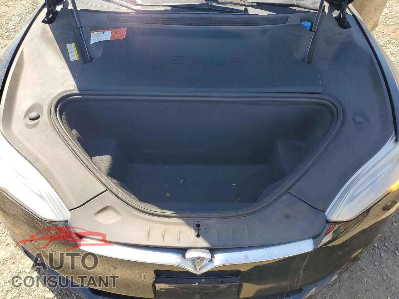 TESLA MODEL S 2016 - 5YJSA1E29GF145281