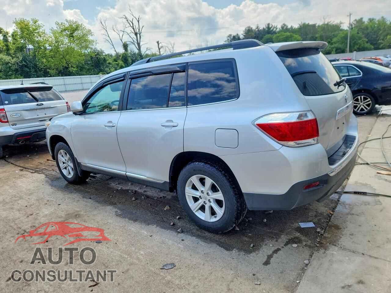 TOYOTA HIGHLANDER 2012 - 5TDBK3EH7CS154063