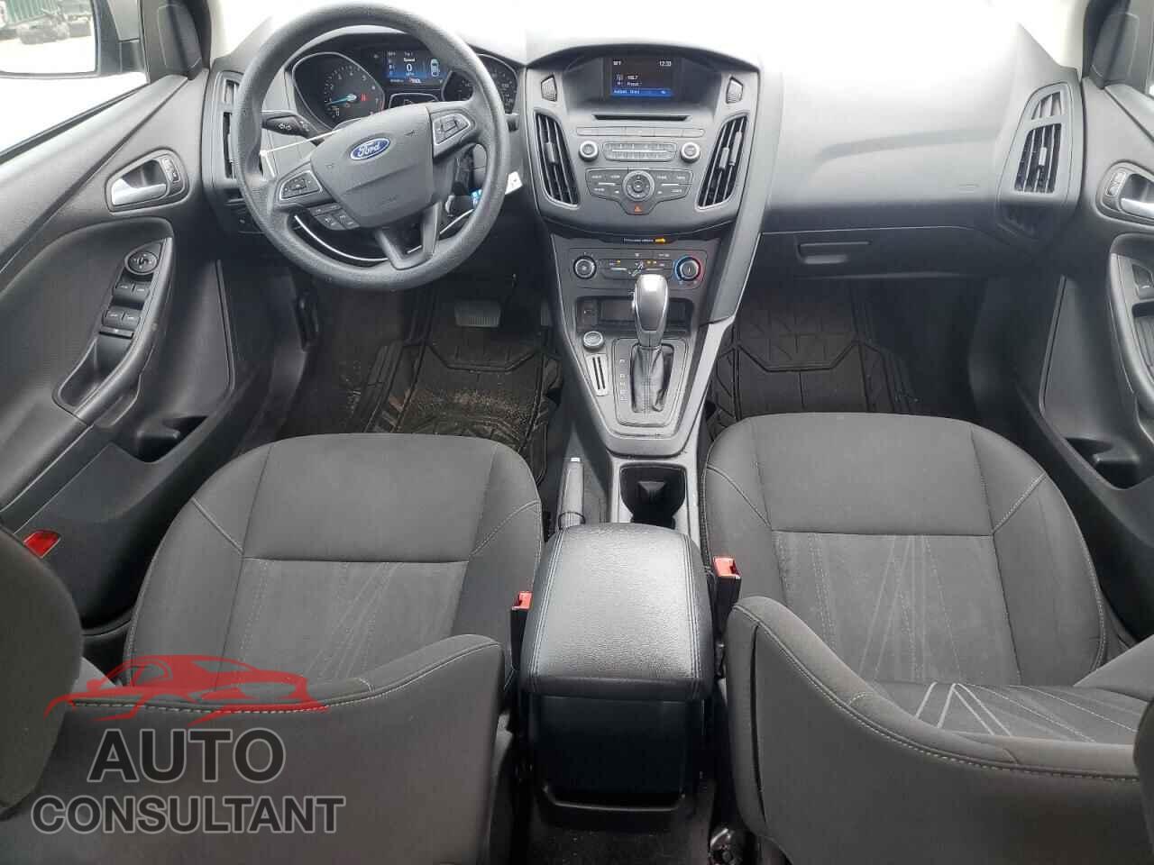 FORD FOCUS 2016 - 1FADP3F24GL335977