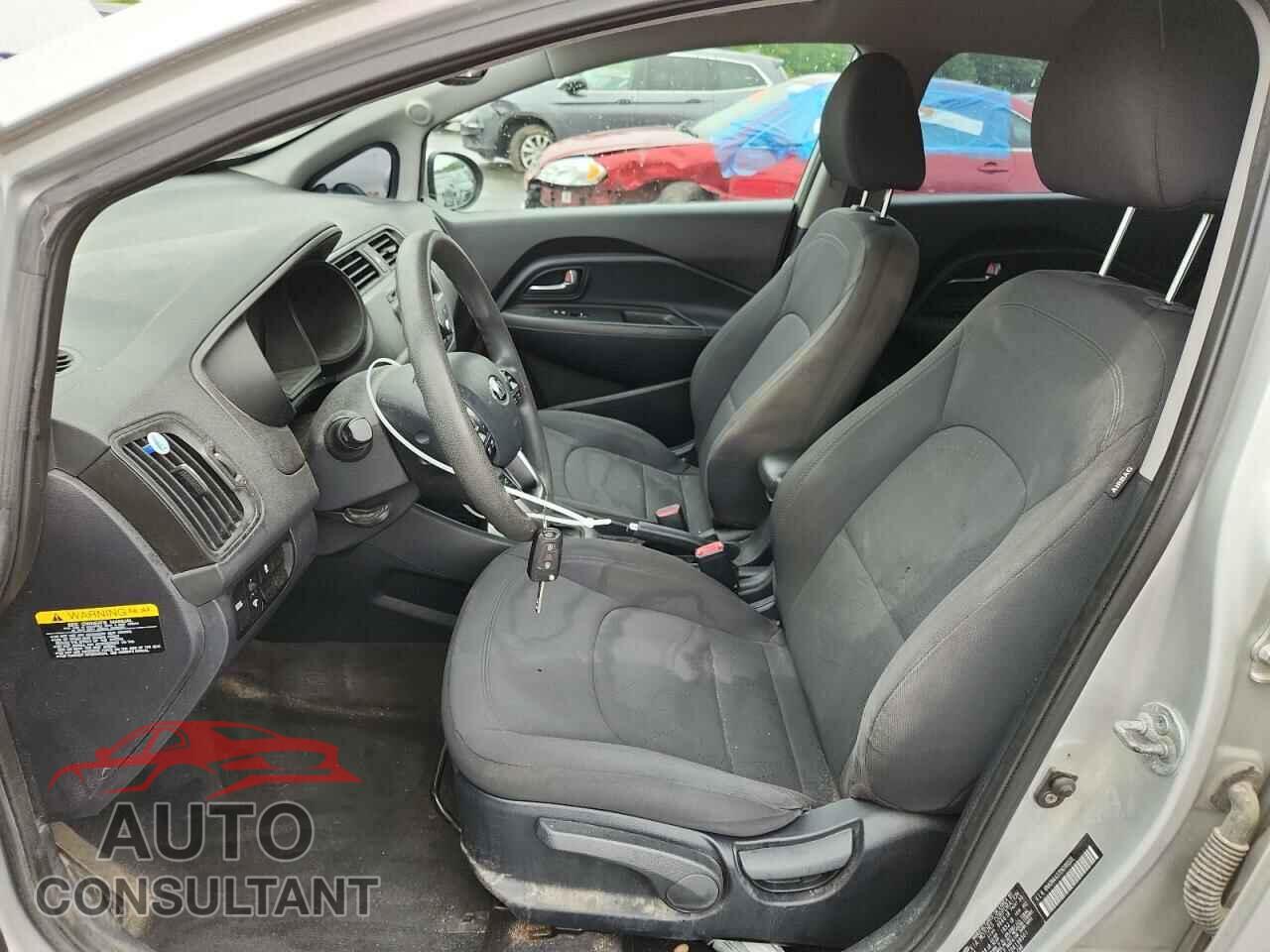 KIA RIO 2013 - KNADN4A37D6198501