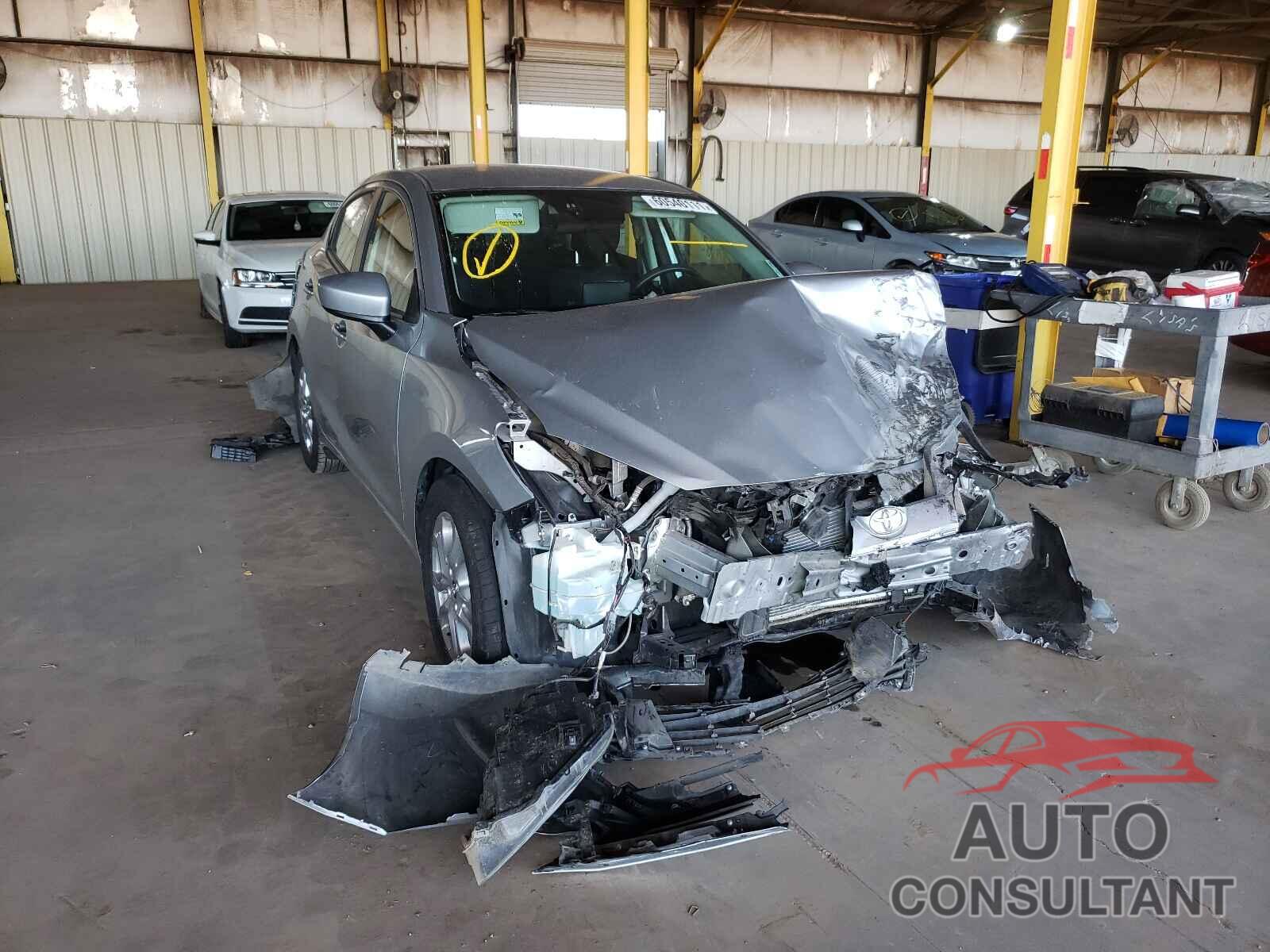 TOYOTA YARIS 2018 - 3MYDLBYV6JY322378