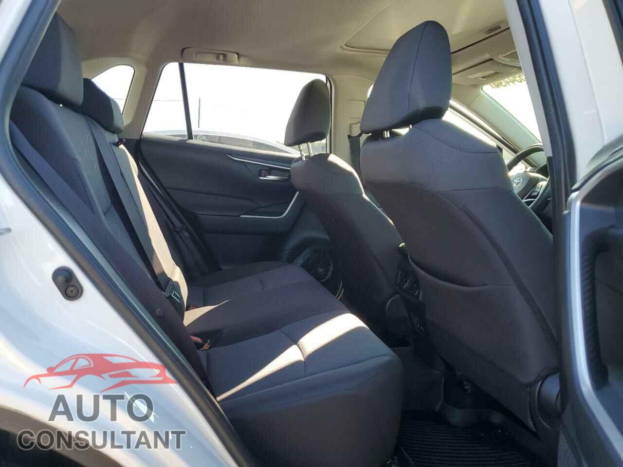 TOYOTA RAV4 2019 - JTMP1RFV3KD041138