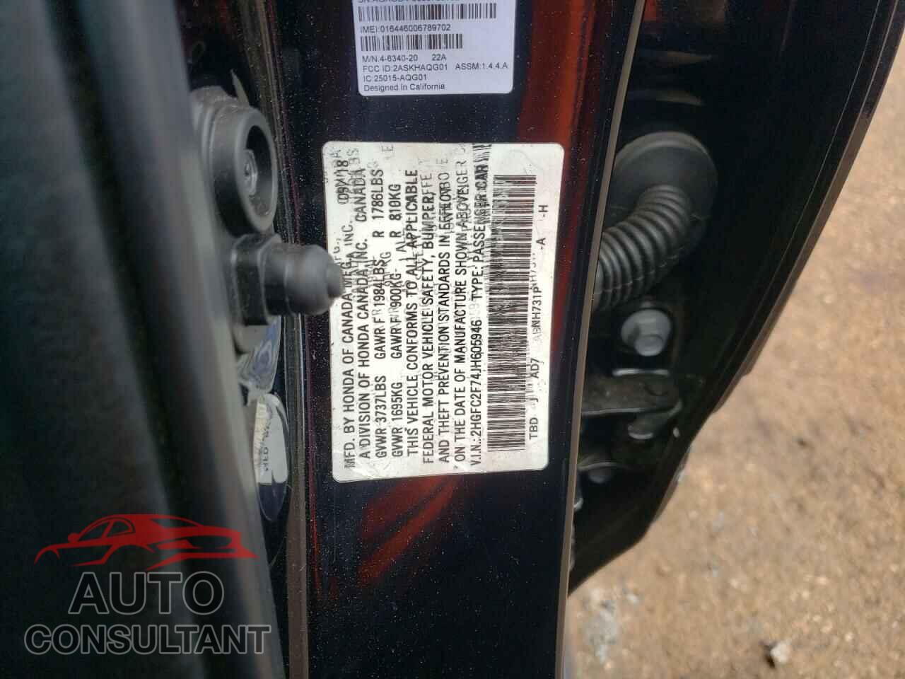 HONDA CIVIC 2018 - 2HGFC2F74JH605946