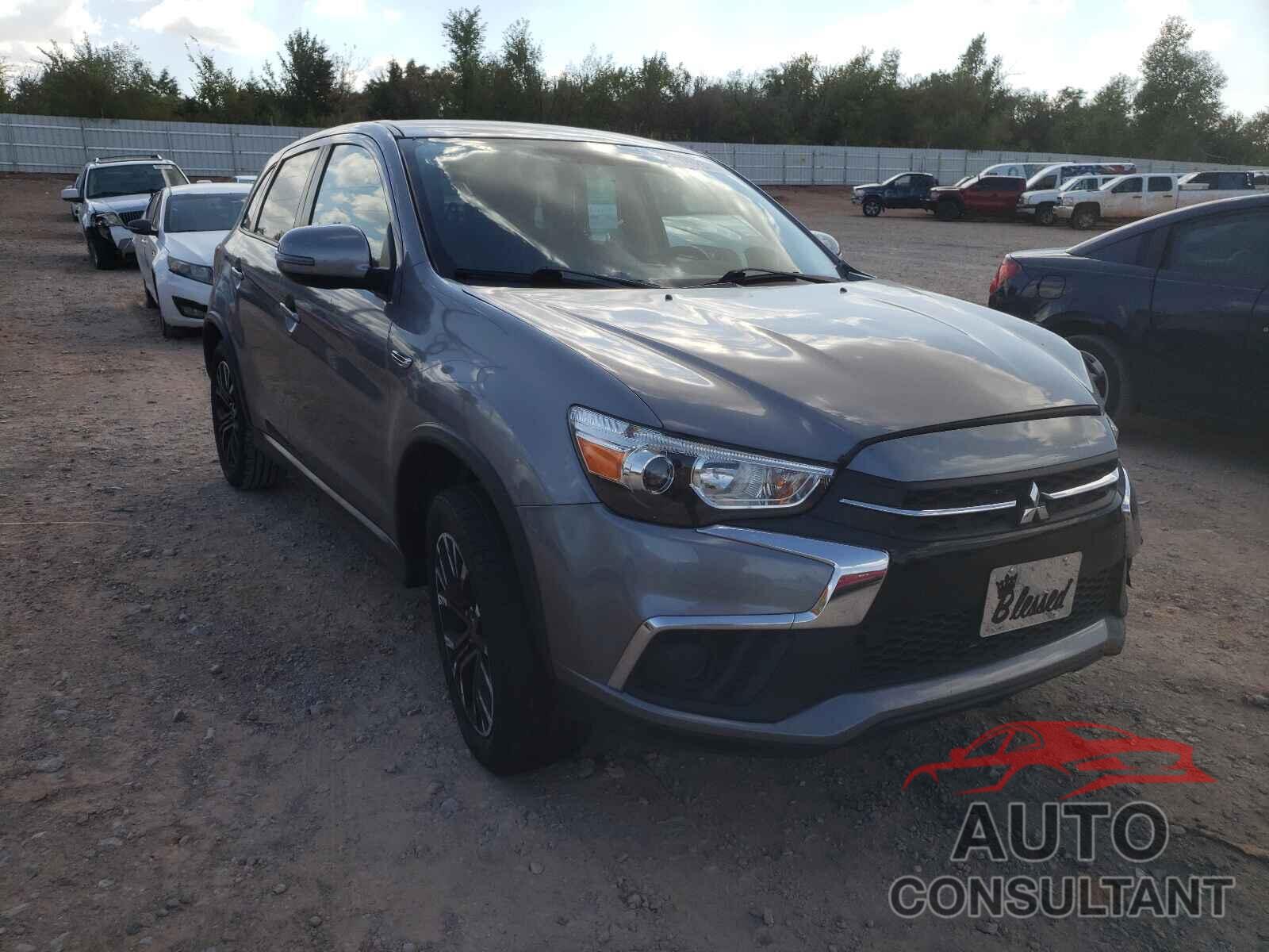 MITSUBISHI OUTLANDER 2018 - JA4AR3AW3JU014185