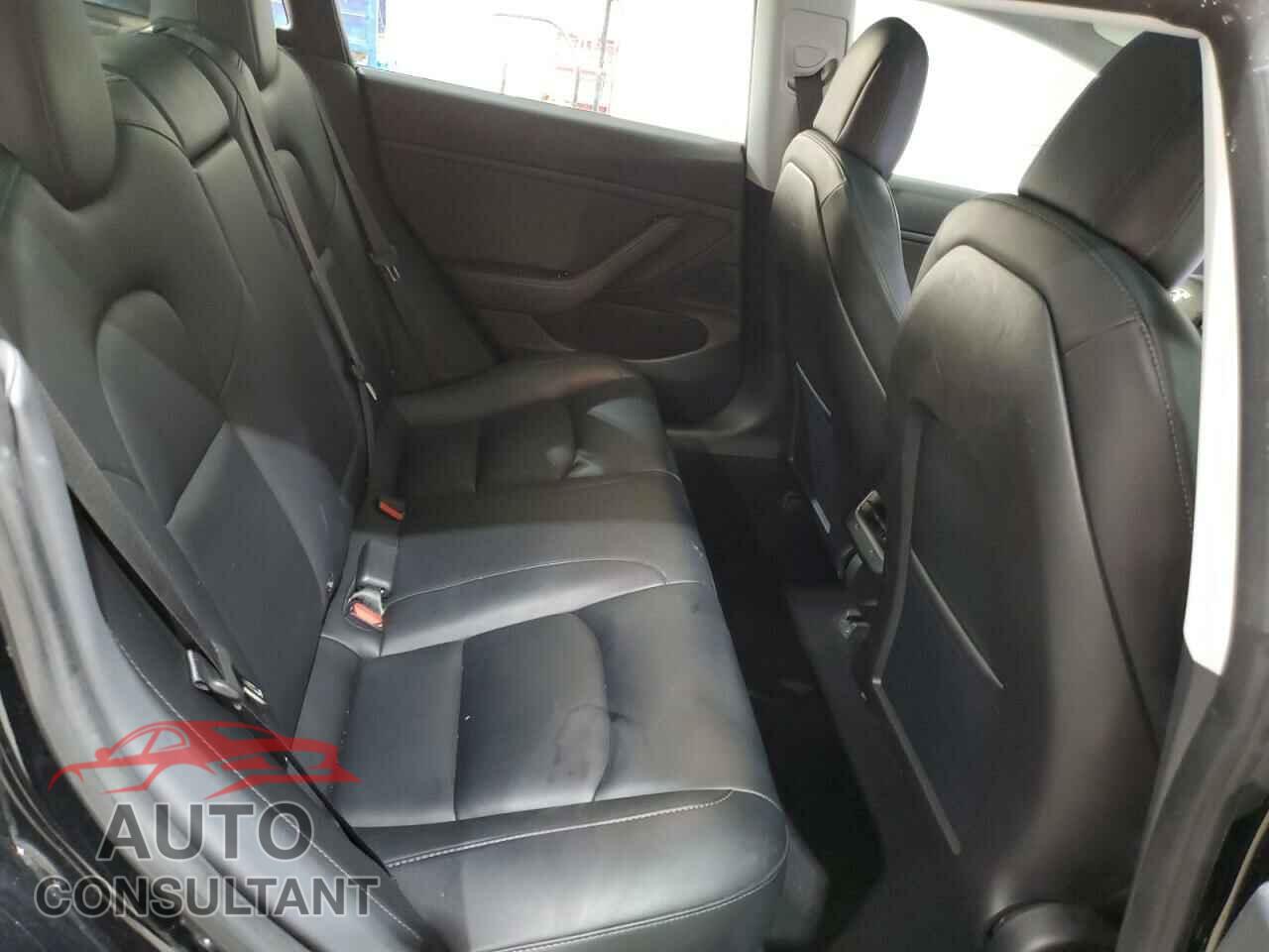 TESLA MODEL 3 2018 - 5YJ3E1EA7JF123397