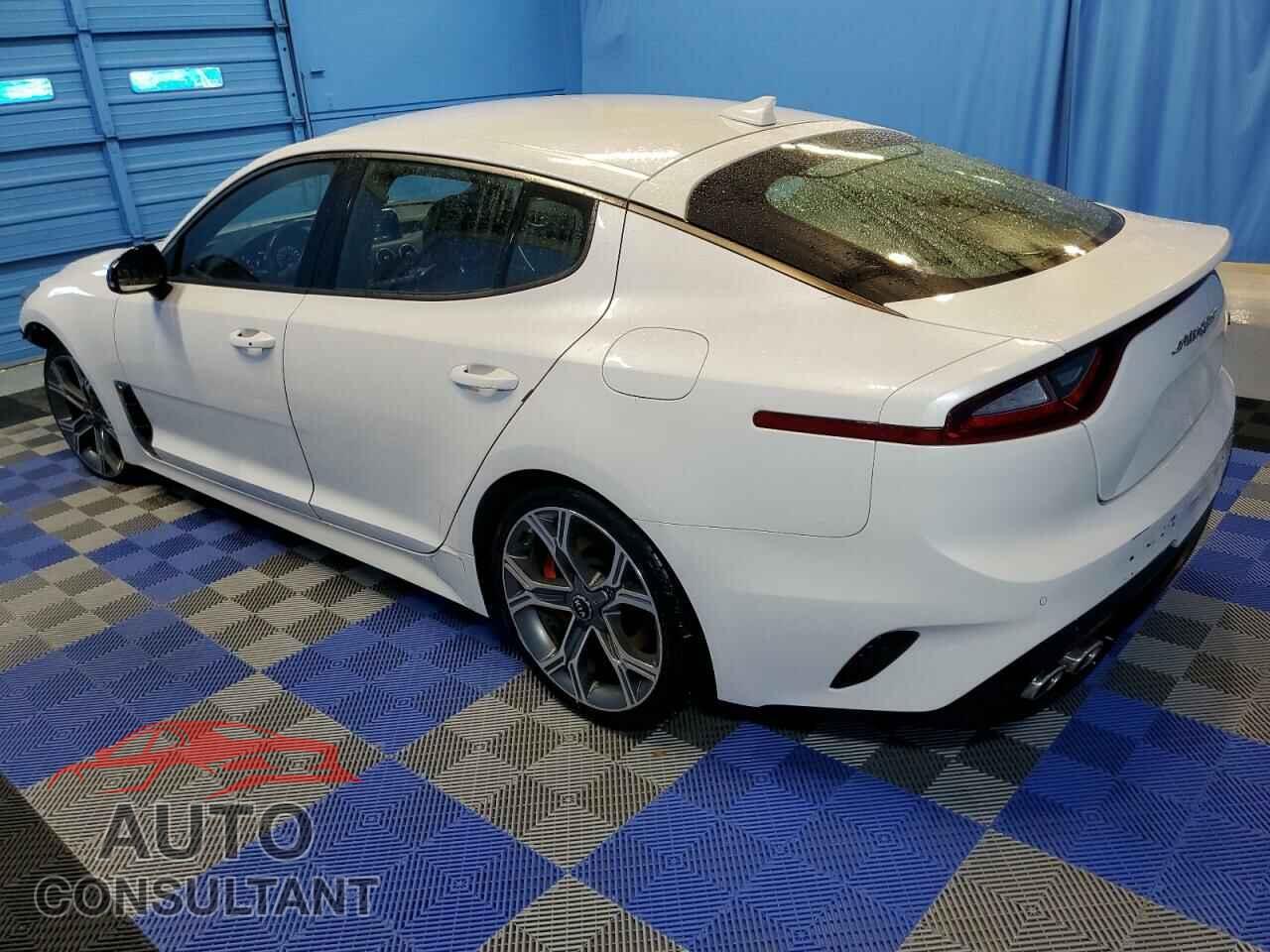 KIA STINGER 2019 - KNAE35LC4K6067262
