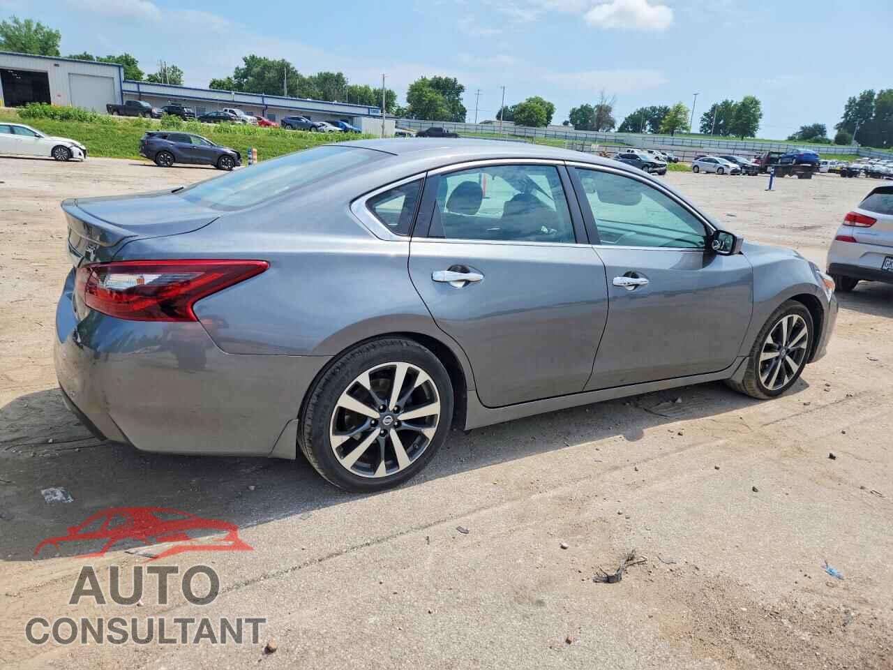NISSAN ALTIMA 2017 - 1N4AL3AP2HC476985
