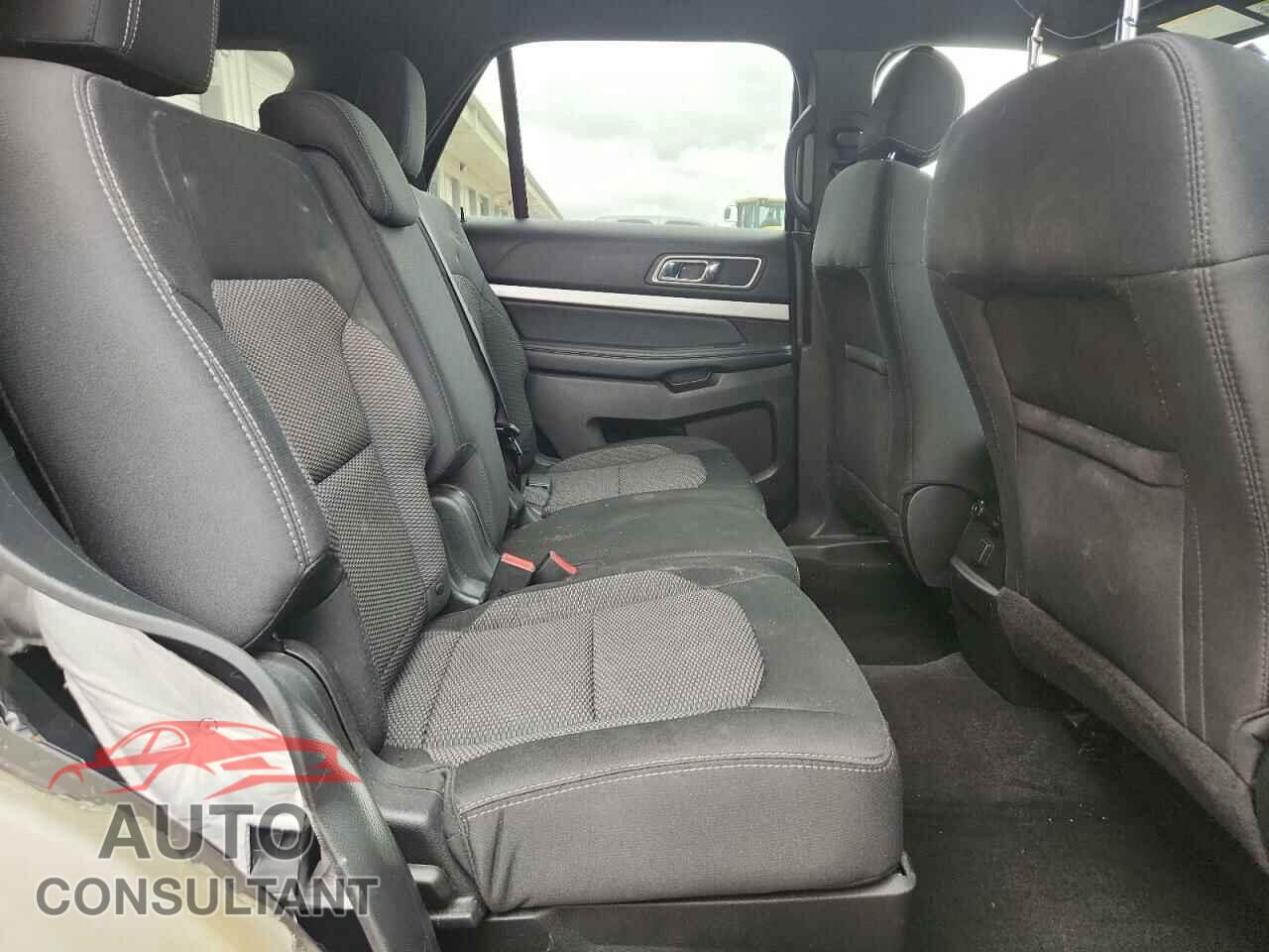 FORD EXPLORER 2017 - 1FM5K7D88HGD82866