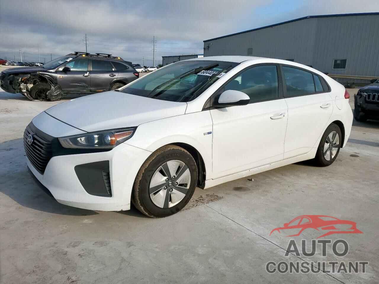 HYUNDAI IONIQ 2018 - KMHC65LC9JU097803