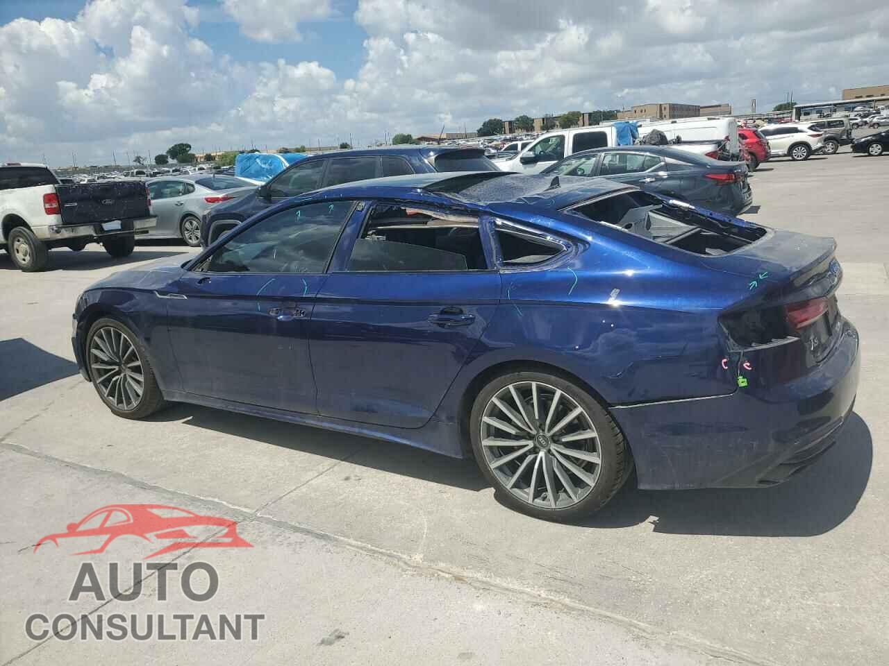AUDI A5 2022 - WAUCBCF57NA016772