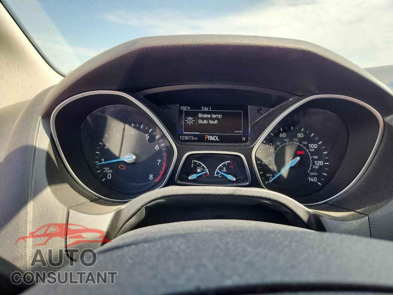 FORD FOCUS 2015 - 1FADP3K25FL326998