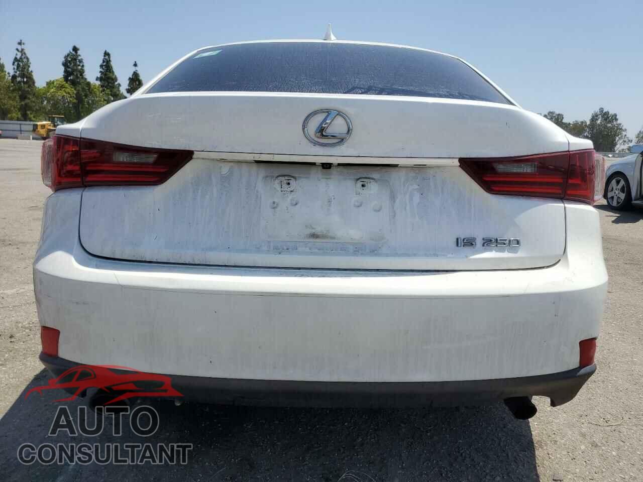 LEXUS IS 2014 - JTHBF1D26E5028855