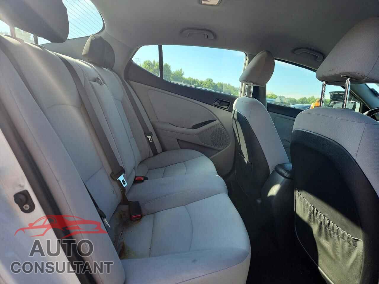 KIA OPTIMA 2015 - KNAGM4A77F5630547