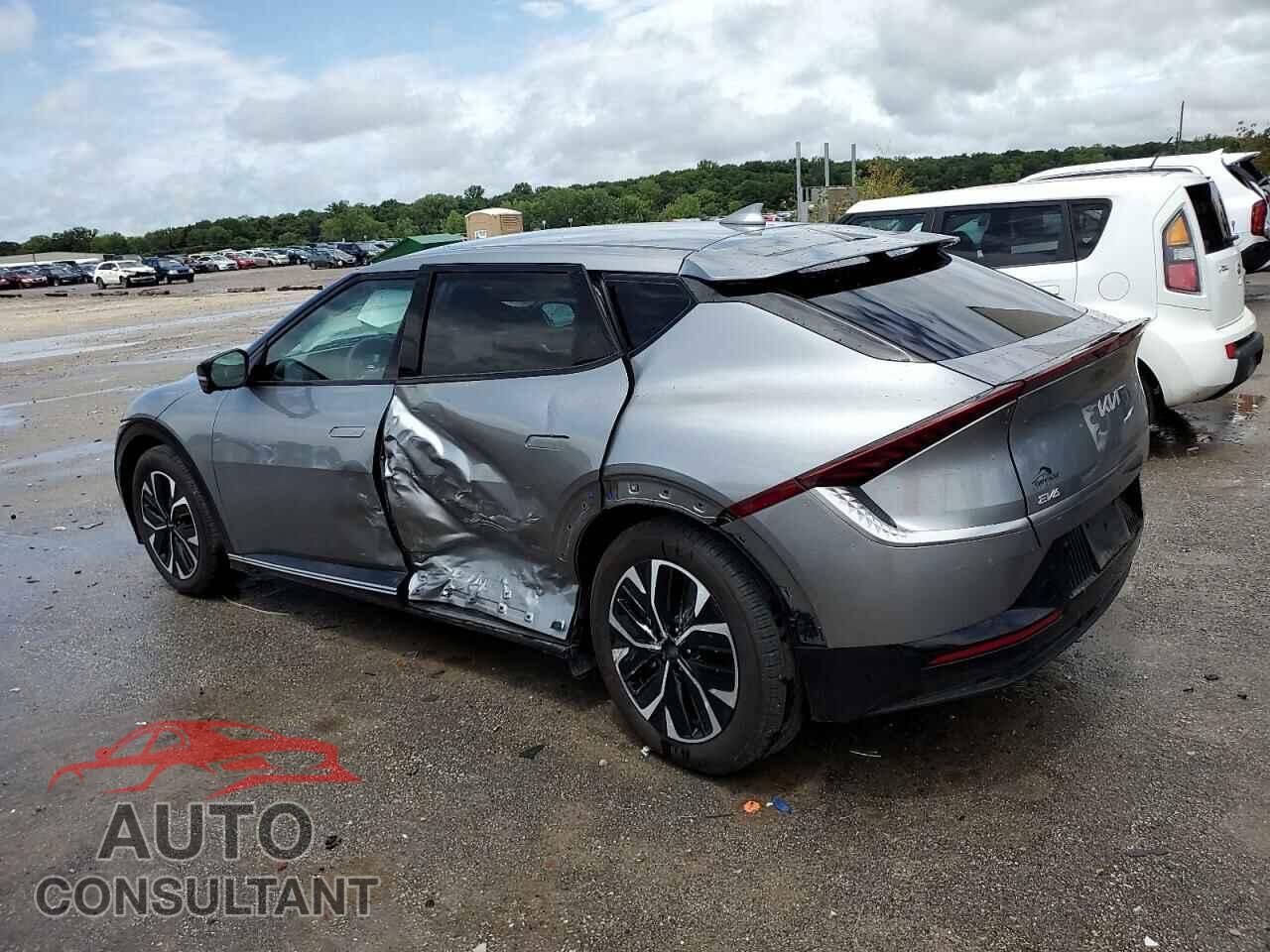 KIA EV6 LIGHT 2023 - KNDC3DLC0P5122467