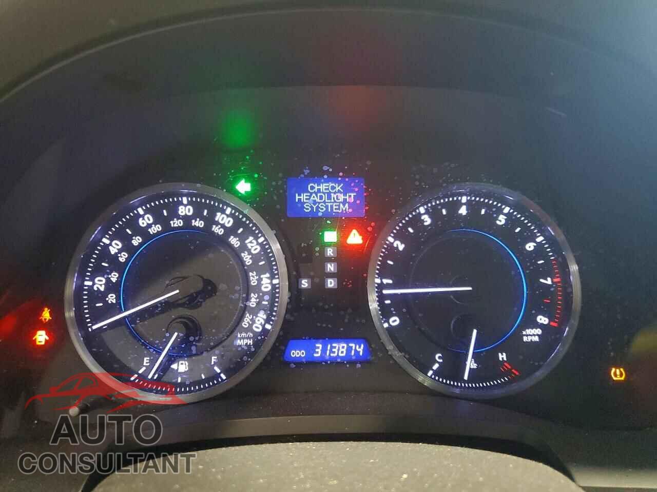 LEXUS IS 2011 - JTHCF5C25B5047096