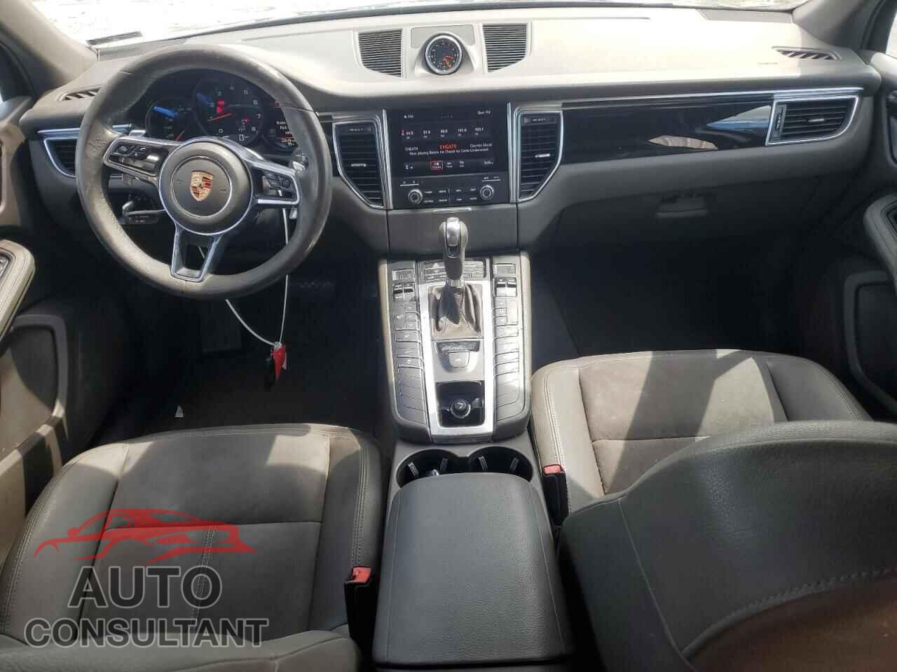 PORSCHE MACAN 2018 - WP1AA2A50JLB03425