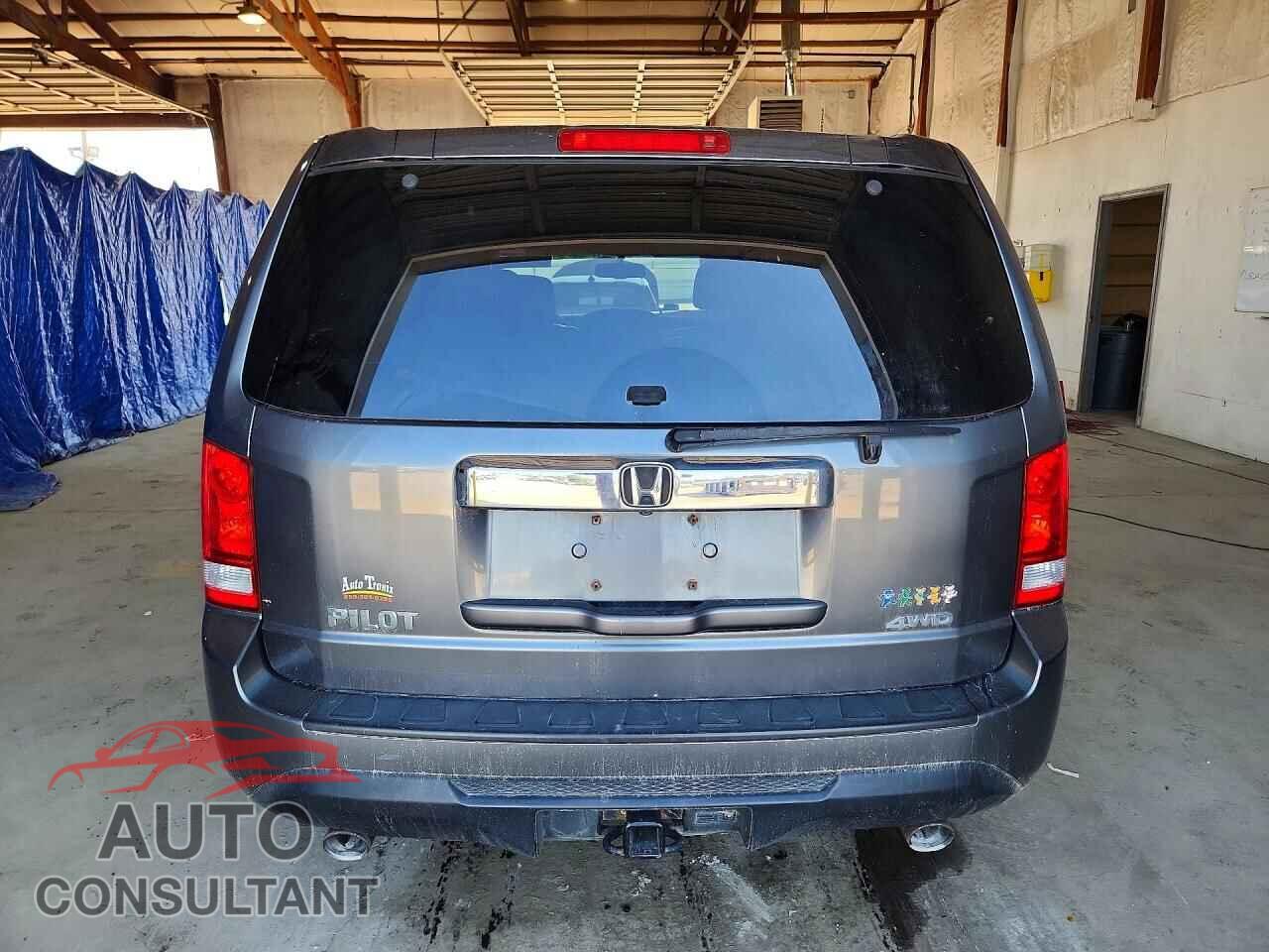 HONDA PILOT 2012 - 5FNYF4H76CB005607