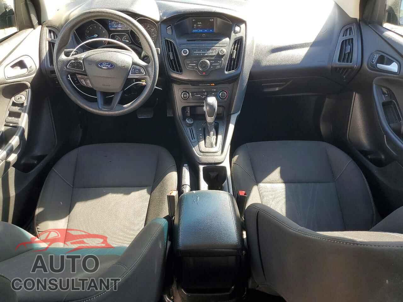 FORD FOCUS 2015 - 1FADP3F27FL276602