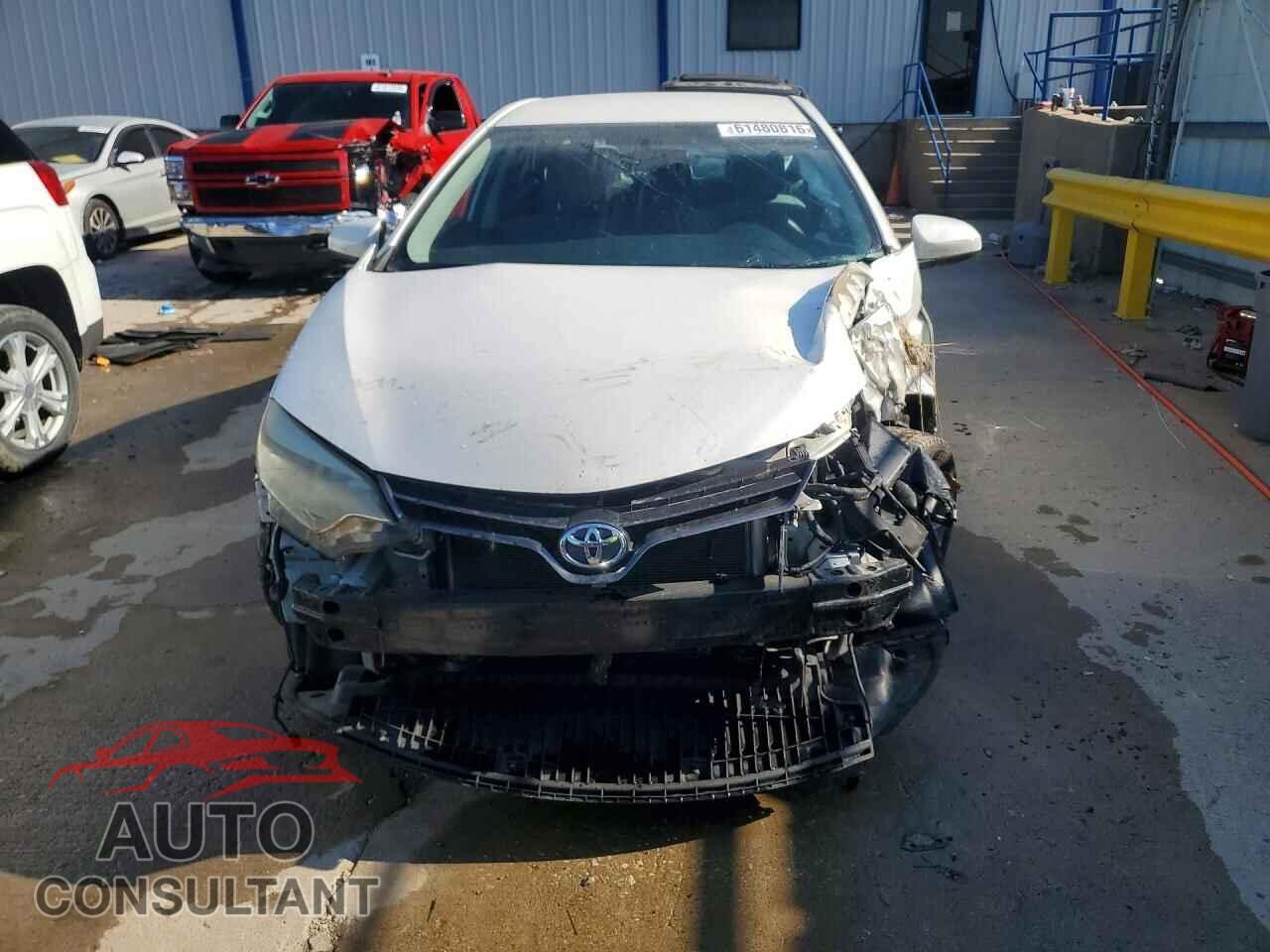 TOYOTA COROLLA 2015 - 5YFBPRHE4FP232852
