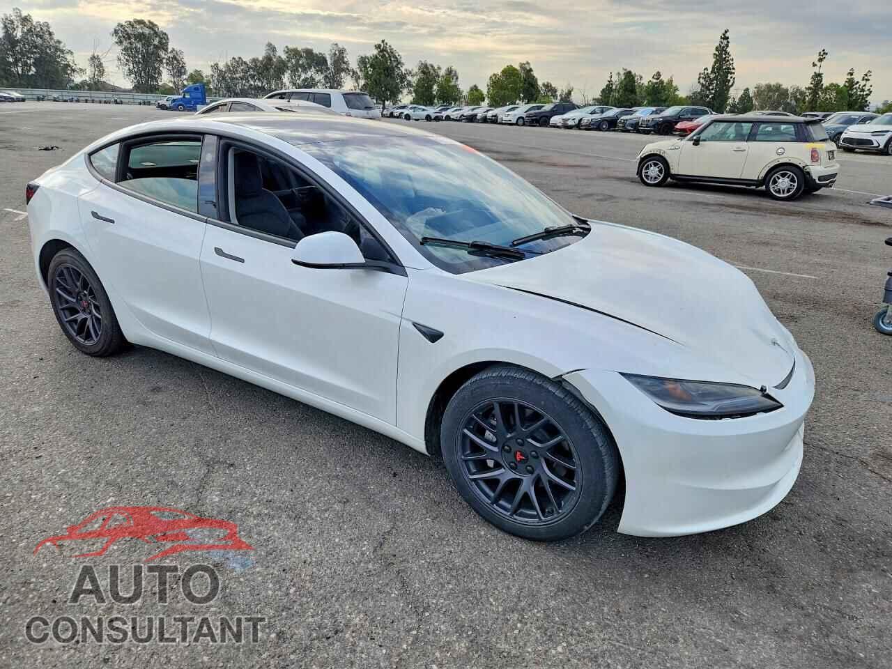 TESLA MODEL 3 2025 - 5YJ3E1EB2SF887958