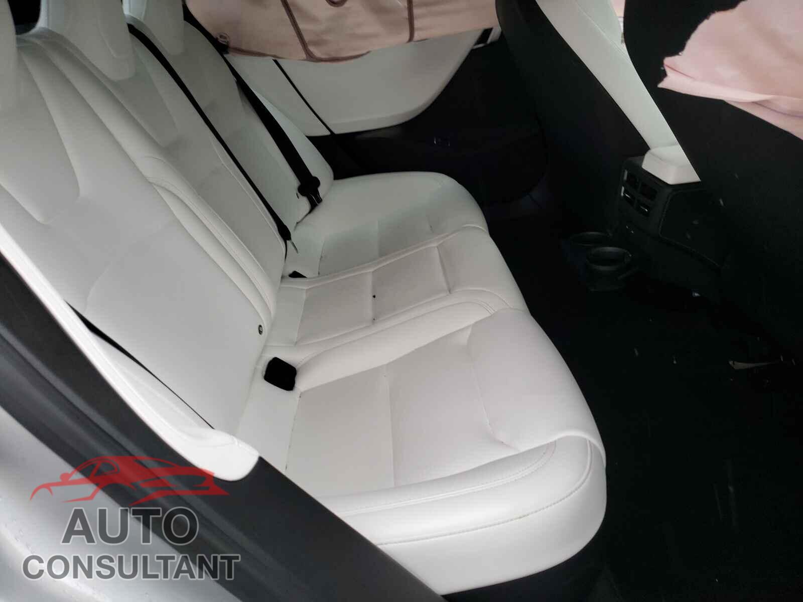 TESLA MODEL S 2018 - 5YJSA1E26JF282816