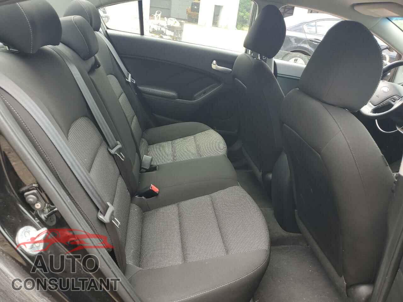 KIA FORTE 2017 - 3KPFK4A78HE020250